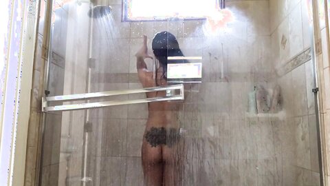 Xokittysaya Spying On Saya In The Shower