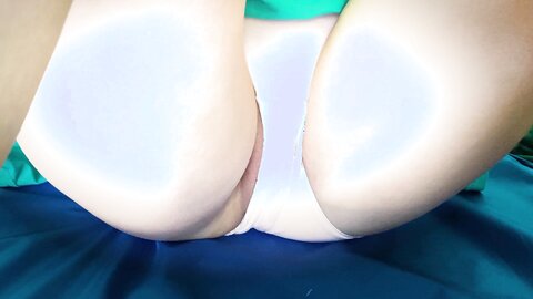 Japanese Amateur Masturbates In The Park And Cum
