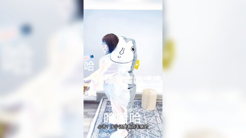咸鱼搞笑视频02   4k有水印