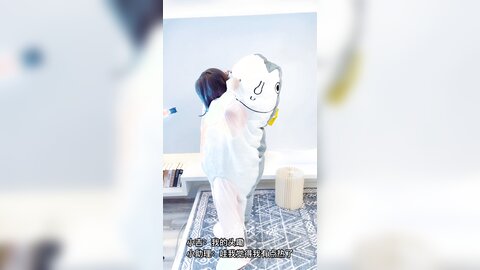 咸鱼搞笑视频02   4k有水印