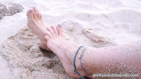 Prettyevil Public Footjob On A Beach