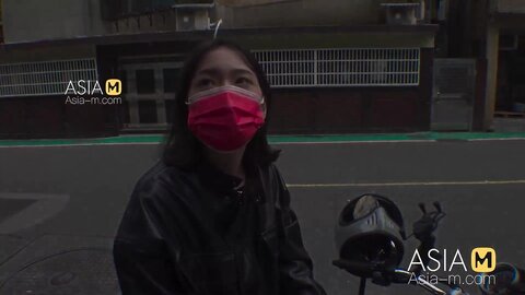 Modelmedia Asiapicking Up A Motorcycle Girl On The Streetchu Meng Shumd