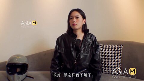 Modelmedia Asiapicking Up A Motorcycle Girl On The Streetchu Meng Shumd