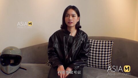 Modelmedia Asiapicking Up A Motorcycle Girl On The Streetchu Meng Shumd