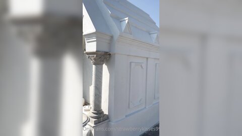 Strawberrykisses99 07 10 2022 2630205750 Did You See The News There Have Been Multiple Sightings Of A Vampire On The Loose In The