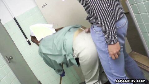 Japanese Cleaner Maki Koizumi Sucks Dick Uncensored