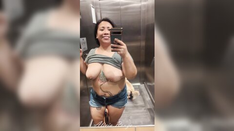 Flashing On The Elevator With My Pet 6409Ef1C1B311