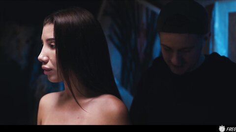 Female Security Girl Tricked Into Giving Handjob Italian Babe Layla Sc