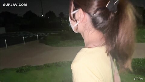 4838001 [Miyu, 21]**p**zsnsoqz Masturbating in a car in the park at midnight. A nursing student fresh from the countryside. Removing her tights in the backseat and masturbating.