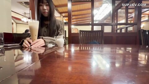 4838200 ①[Sora, 18 ans]**p**zsnsoqz Éjaculation interne, cheveux noirs, peau claire, beauté digne d`une idole. 92 minutes de vidéo retraçant la rencontre avec une beauté digne d`une idole, rencontrée sur les