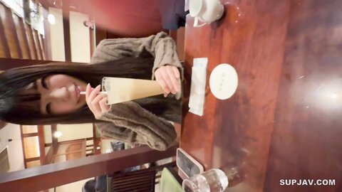 4838200 ①[Sora, 18 ans]**p**zsnsoqz Éjaculation interne, cheveux noirs, peau claire, beauté digne d`une idole. 92 minutes de vidéo retraçant la rencontre avec une beauté digne d`une idole, rencontrée sur les