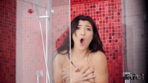 – Kyle Mason Gets Caught Watching Sexy Brooklyn Gray Masturbating