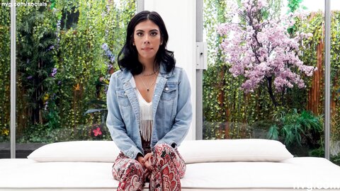 Latina With A Perfect Everything Hesitates At First But Then Goes For I