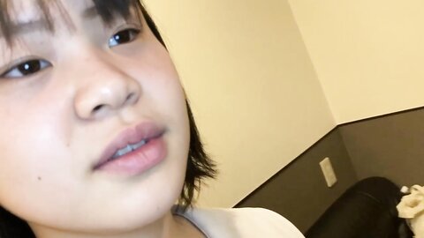 4840818 [Brand New! First 100 Customers Get ¥1000 Off]****zynxzjo* Well, 18 years old・Facial & N-dashi・Raw. A plain-looking, childish-faced *** in uniform, all first-time experiences! After the facial,