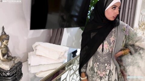 Pakistani Maid Humiliates English Buisness Woman