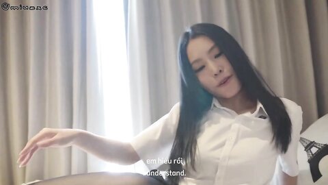 Miuzxc (How does a real estate agent successfully win over male client)