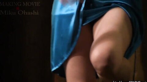 Graphis Gals – Miku Ohashi 大橋未久 Turn Me On Clip 4