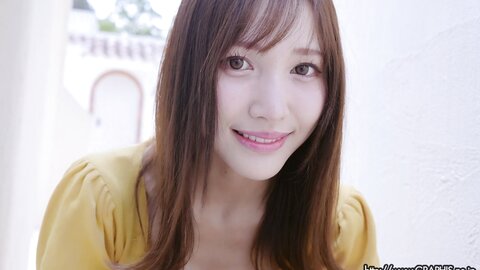 Graphis Gals – Momo Misono 御園もも Charmant Clip 1