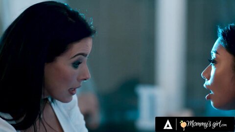 Mommys Girl Milf Reagan Foxx Turns Stepdaughter Gia Dibella’S Dream I