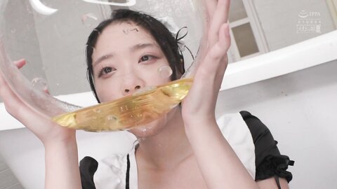 MISM-430 24 Pee-pee-ers, Totaling 12452ml, Rewarded With A Smile And A Big Mouthful Of Urine Deep In Their...