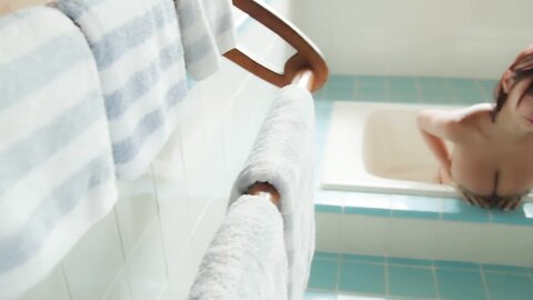 FRIDAY monthly girl 056 = 山田あい 完全未発表ムービー