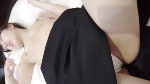 4466590 [Uncensored]**pzzyxqx*z* Over 100,000 followers! The secret side hustle of an 18-year-old genuine idol— baring her naughty body.