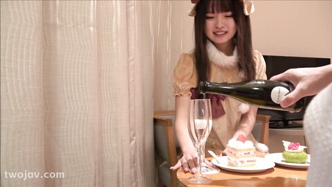 4856530 90 % de réduction ! Spécial Noël avec Ayu-chan ! **pzzyxqx*z* Une renne génialement mignonne avale le sperme dans sa bouche !