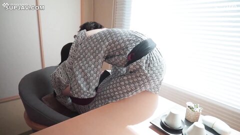 SQTE-664 With Her On Holiday. Nakadashi Hot Spring Trip With 146cm Tall *** Girlfriend Hinano Minami