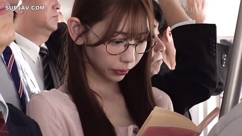 START-528 A Liberal Arts College Student Who Indulges In Reading On Her Way To School Squirts While Standing...
