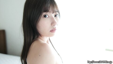 Graphis New Year’s Holiday SPECIAL 2025-2026 – Miyu Aizawa 逢沢みゆ Come Across Clip 1
