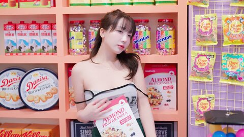 Son Ye-Eun (손예은) - Night Shift (2)