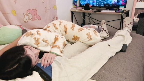 Invited My Bestfriend S Boyfriend To Watch Tv With Me