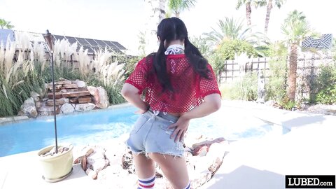 Lulu Chu Poolside Bliss