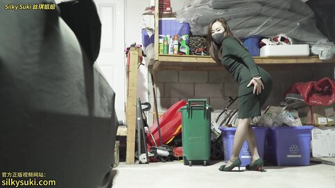 Times Consecutive Squirts Slutty Pantyhose Wife Fucked By Horny Neighbor In Bathroom