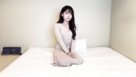 4567023-1 Full-face reveal! **pzzyxqx*z*** Drawing whilst having sex with a genuine S-class 18-year-old illustrator. I’ll be sharing the wild sex I can’t tell my boyfriend about. 120% guaranteed to be cute.