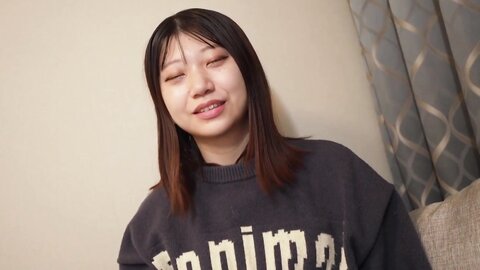4858333-1 [Limited-time introductory price! Uncensored, with face shown, creampie]**pzzyxqx*z* ‘I want this more than my husband’s cock…\\\’ A slender married woman’s affair date. Thrilled by sex after such a l