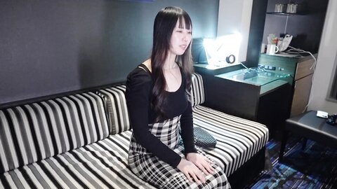 4862790-1 [75% OFF for 7 days only]**pzzyxqx*z* ‘I’m sorry for being naughty’—a stunning, gentle beauty with a perfect figure pretends she’s not interested in the real thing, but subtly guides his cock into her