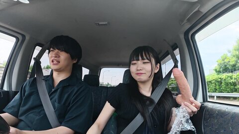 FJIN-126 [4K] Throat Bobbing Girls Who Always Come To Play. 100% SMILE Gokkun Maika Hiizumi