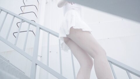 [Cosplay] 阿薰kaOri 天台 [82P1V-649MB]