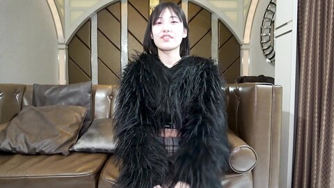 4869117-2 Exclusive 50% OFF! Until the 24th – 1,490 points!! [New] **pzzyxqx*z* ※ Early Bird Bonus – Discovering a New Talent! ‘First Solo Shoot Experience’ – A fair-skinned, slender beauty \ Her sensitive puss