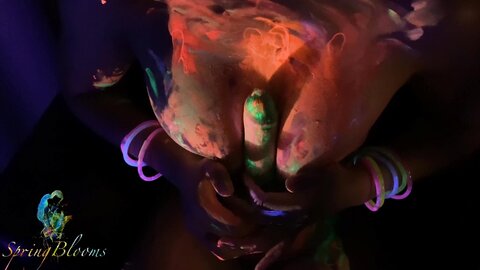 Teen Gf Makes Him Cum And Uses Sperm From Condom Under The Uv Light