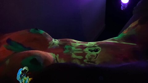 Teen Gf Makes Him Cum And Uses Sperm From Condom Under The Uv Light