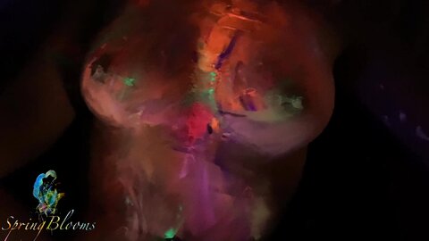 Teen Gf Makes Him Cum And Uses Sperm From Condom Under The Uv Light