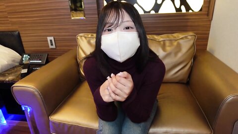 4874414-1 50% OFF! *Genuine amateur [only had sex with one person]**pzzyxqx*z* A carefree Vietnamese-Japanese university student who was a virgin until last month. Her angelic smile and incredibly cute reaction