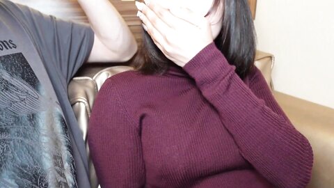 4874414-1 50% OFF! *Genuine amateur [only had sex with one person]**pzzyxqx*z* A carefree Vietnamese-Japanese university student who was a virgin until last month. Her angelic smile and incredibly cute reaction