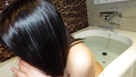 4874414-2 50% OFF! *Genuine amateur [only had sex with one person]**pzzyxqx*z* A carefree Vietnamese-Japanese university student who was a virgin until last month. Her angelic smile and incredibly cute reaction