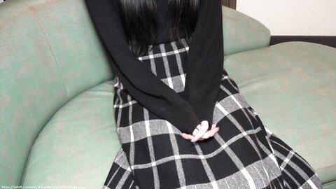 4875356 ♀212 [Early Purchase Recommended]**pzzyxqx*z* An 18-year-old innocent, black-haired beauty with a dream of becoming an actress—she has pubic hair and a slender figure. Plenty of internal cumshots. I’d