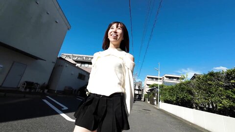 4876387-1 Exclusive[個撮・野外露出]**pzzyxqx*z* [長○まさみ激似ふたたび］<パイパン超美人妻>昼下がりのベランダでチンポしゃぶって激ピストン!下を通る通行人から丸見え!!