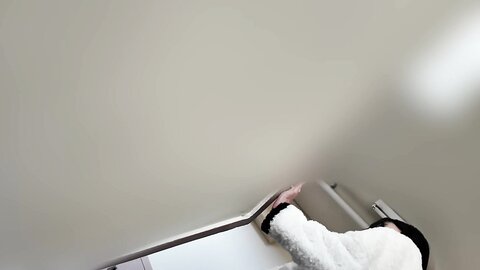 4877055 Exclusive 50% OFF! [Until 28 April, 1290 points]**pzzyxqx*z* [First Shoot] A beautiful junior colleague with F-cup breasts who works at a financial firm. On her day off, she’s made to wear a remote-co