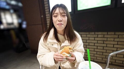 4877417 3 days! 70% OFF [First Shoot] **pzzyxqx*z*** The Kansai dialect is so sexy. A slender beauty who cums non-stop with convulsions during her first sex in two years. Unable to resist the sight of her suc